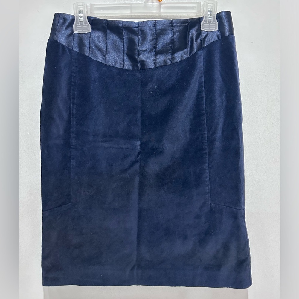 Club Monaco‎ Women's Navy Velvet Skirt Fully Lined with Black Slit Size 6